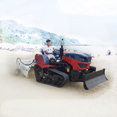 Die Reinigung von Sand an der Küste wird mit einem 1000 mm breiten Strandwäscher optimiert.
